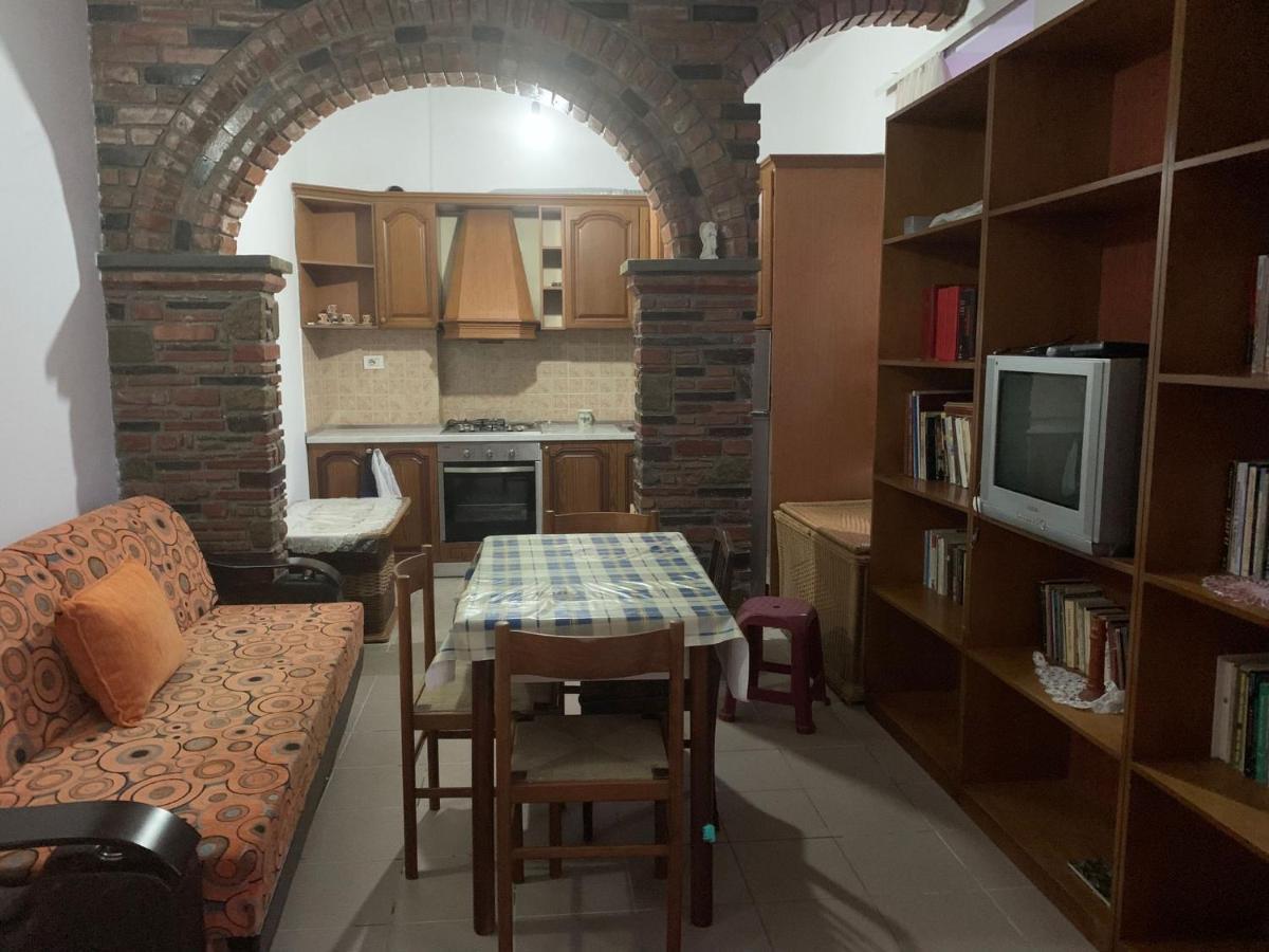 Apartement City Center Berat Eksteriør bilde